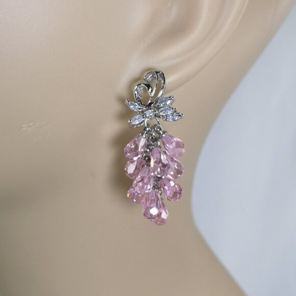 Glass bead Rhinestones romantic Grape Dangle earrings Nwot - Picture 2 of 6